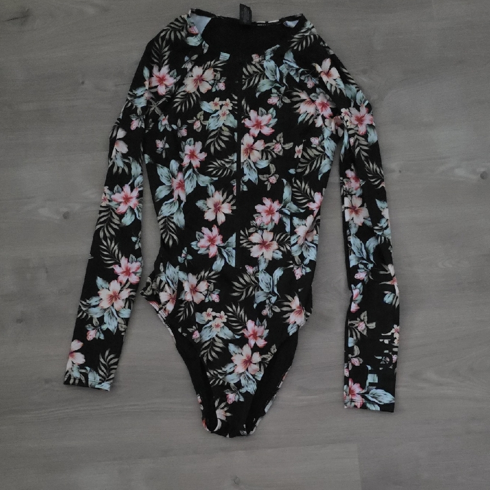 Hurley Floral Black Womens One Piece/Rashguard Swimsuit